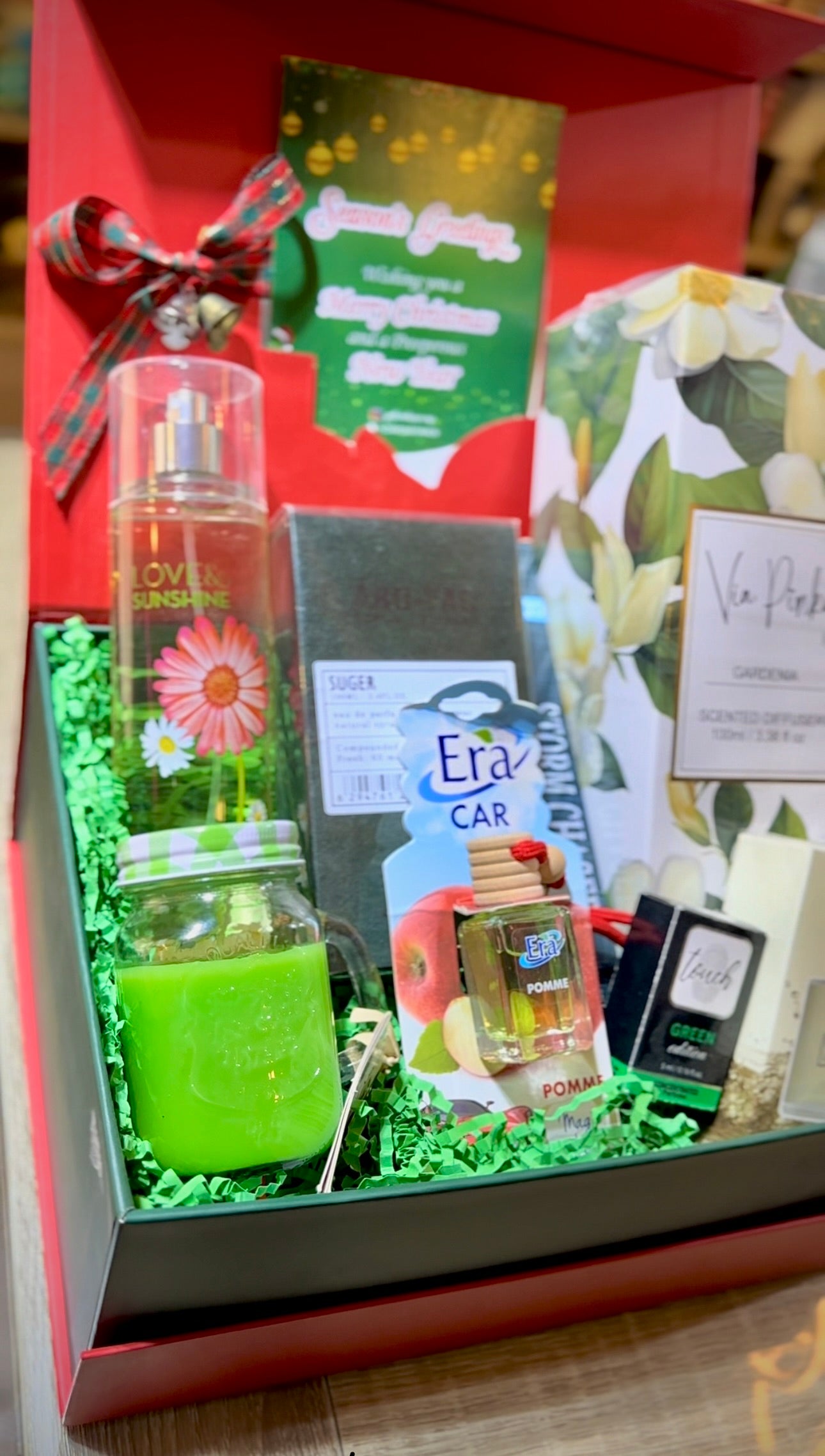 GREEN CHRISTMAS BOX