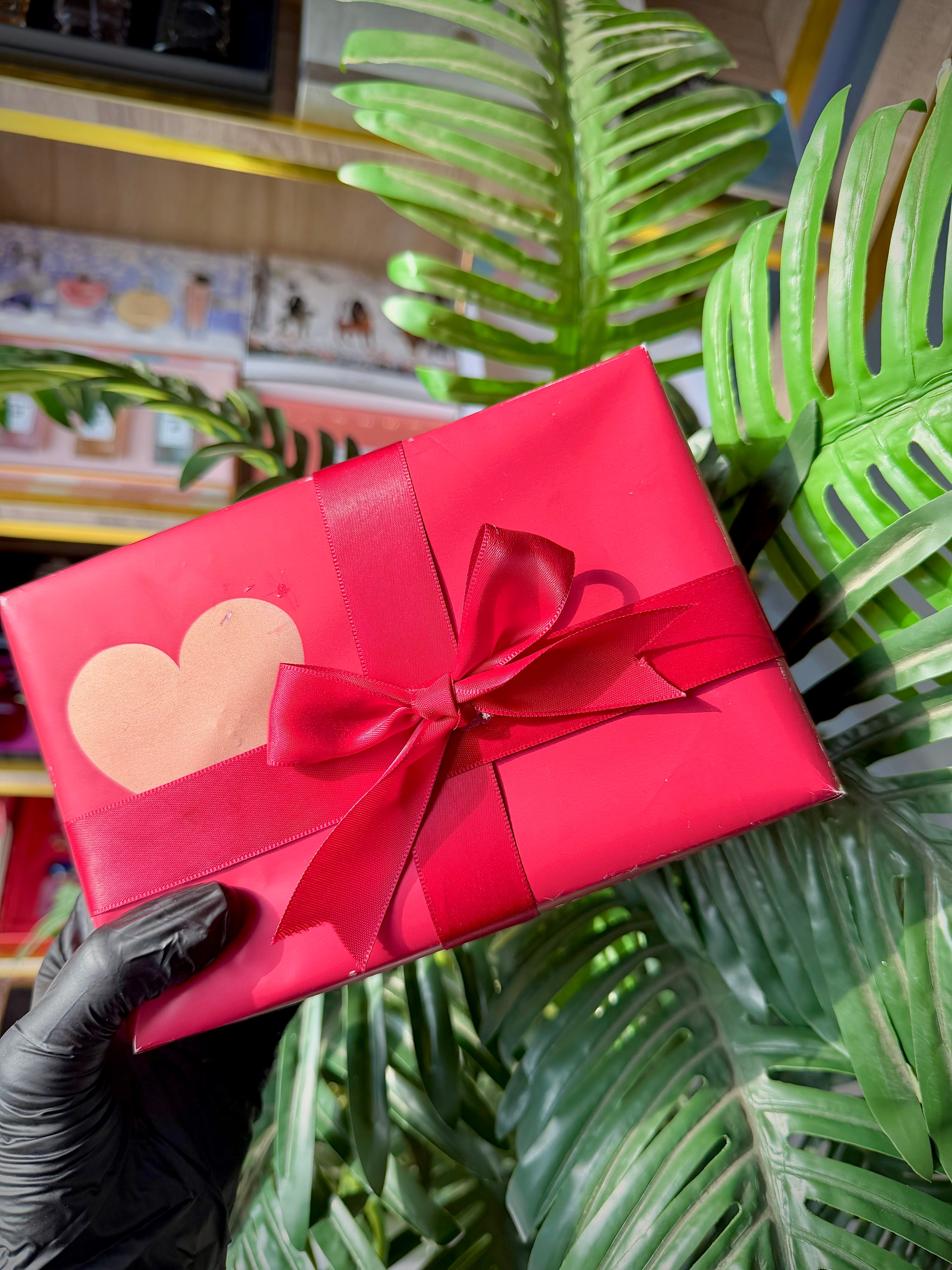 VALENTINE GIFT WRAPPING