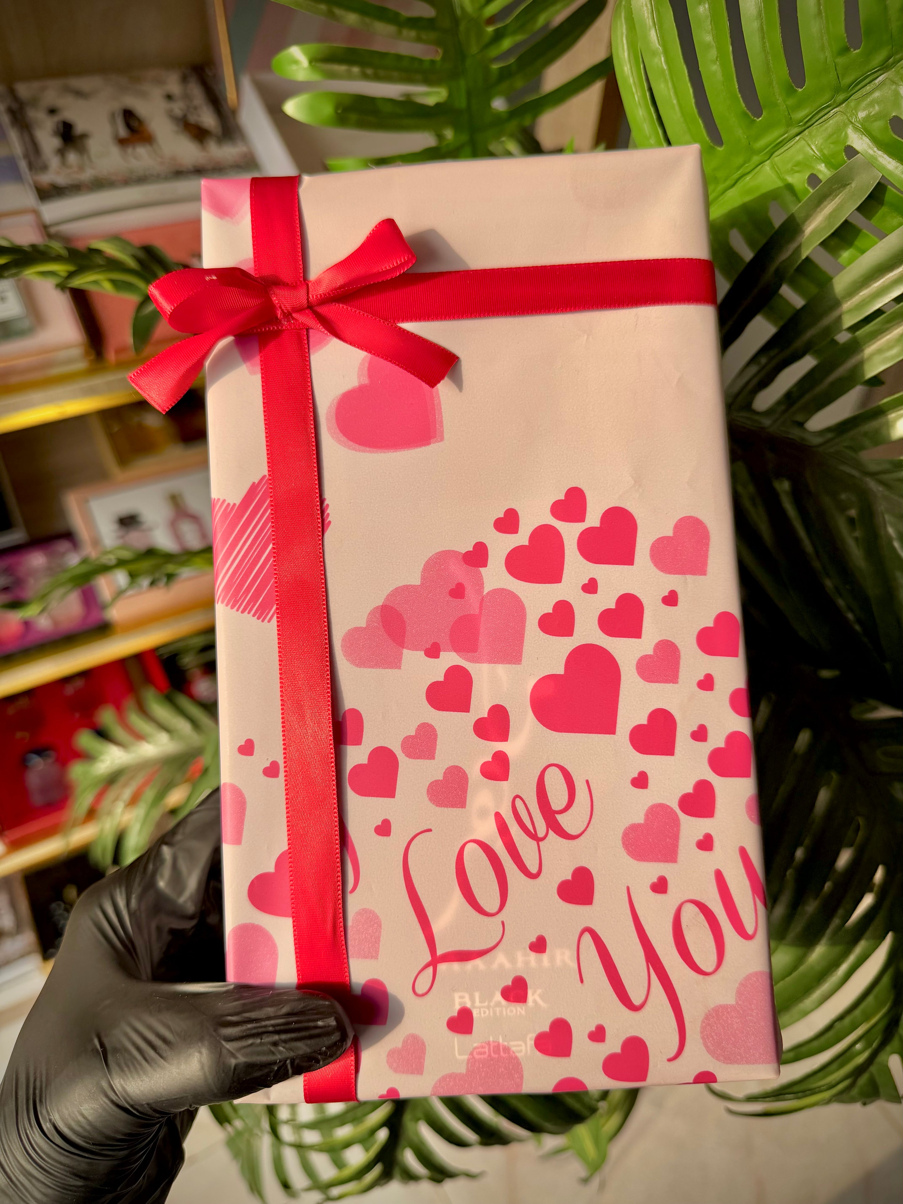 VALENTINE GIFT WRAPPING
