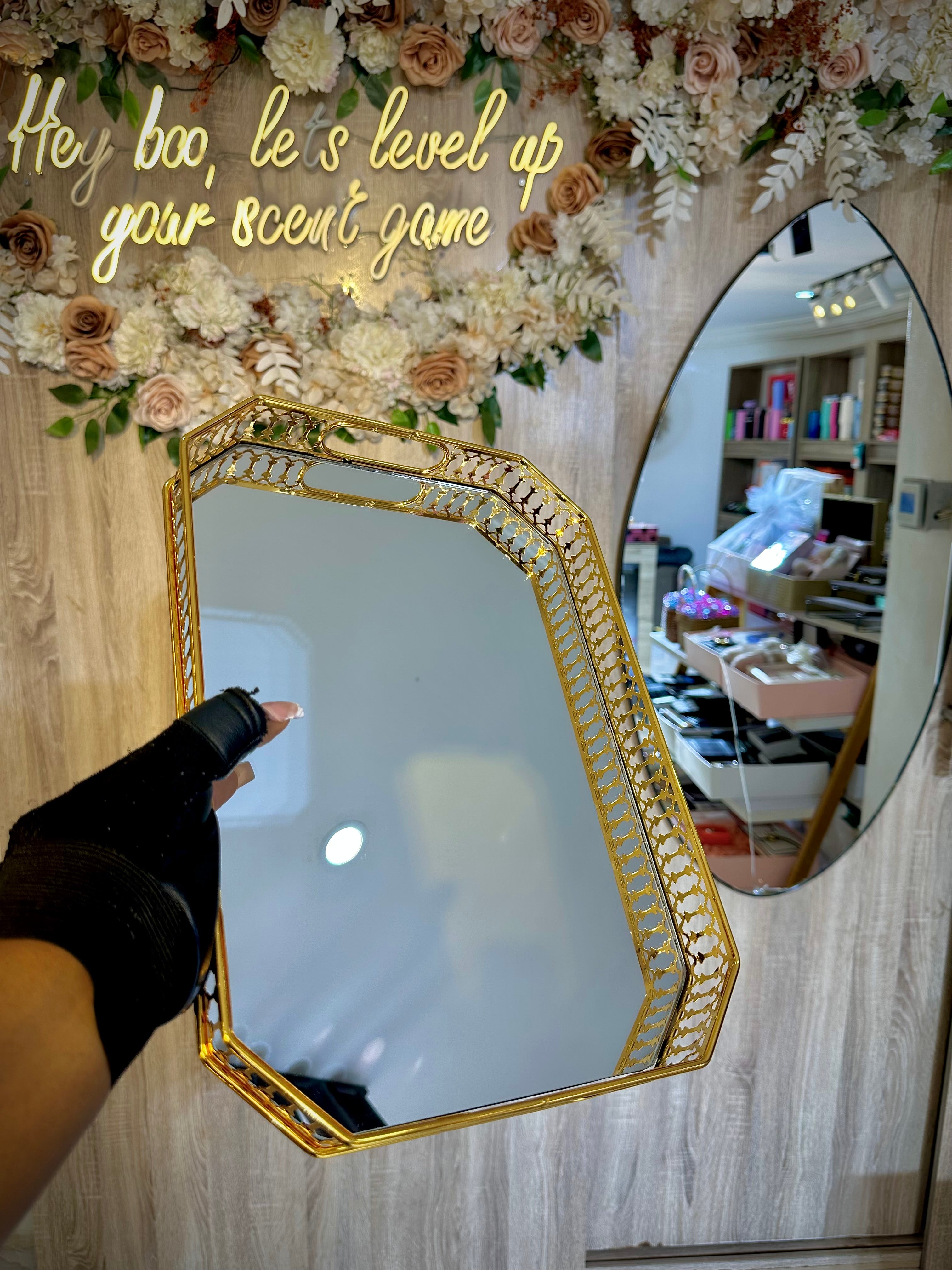 VANITY TRAYS FOR PERFUMES