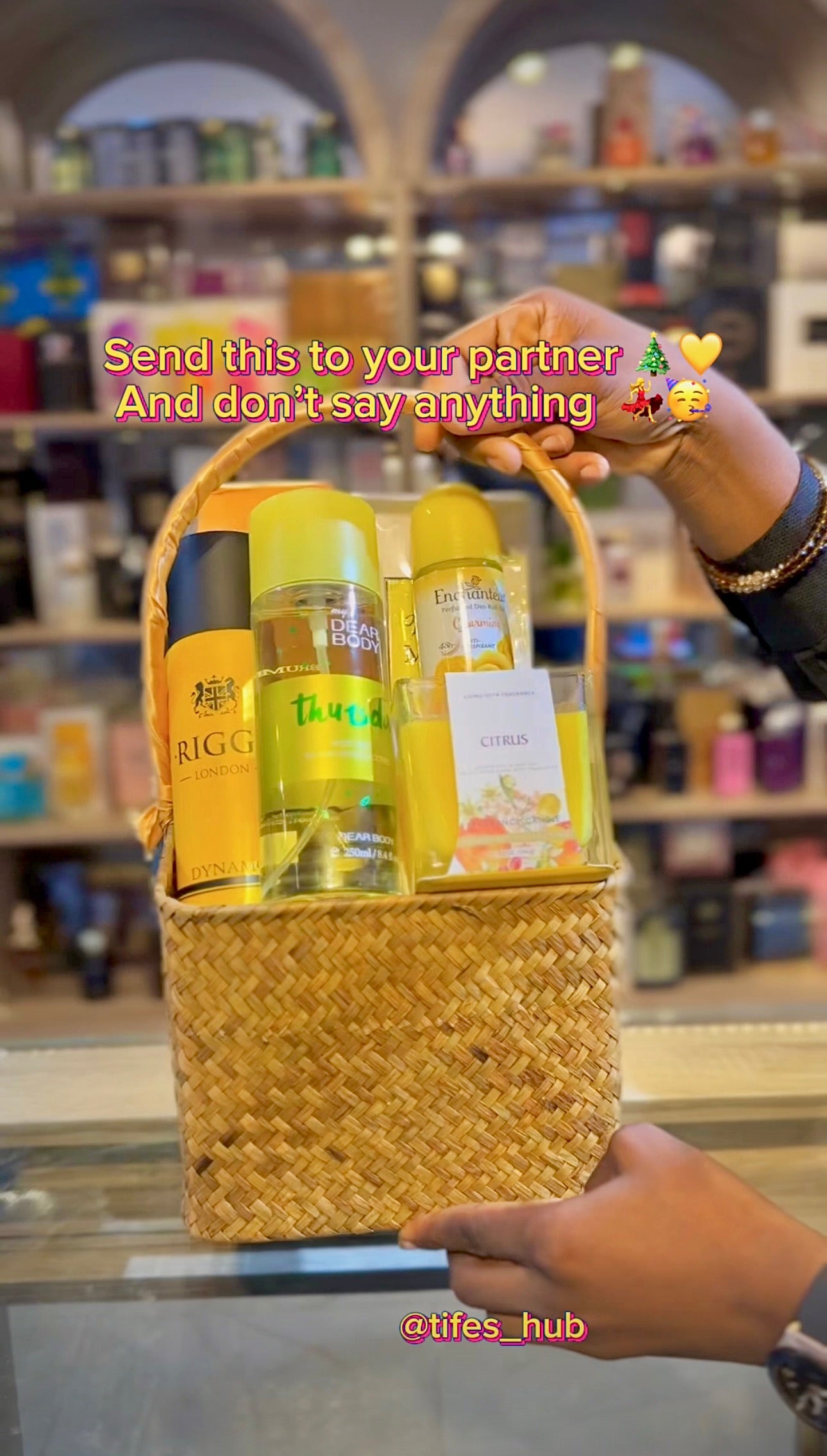 YELLOW FRAGRANCE HAMPER