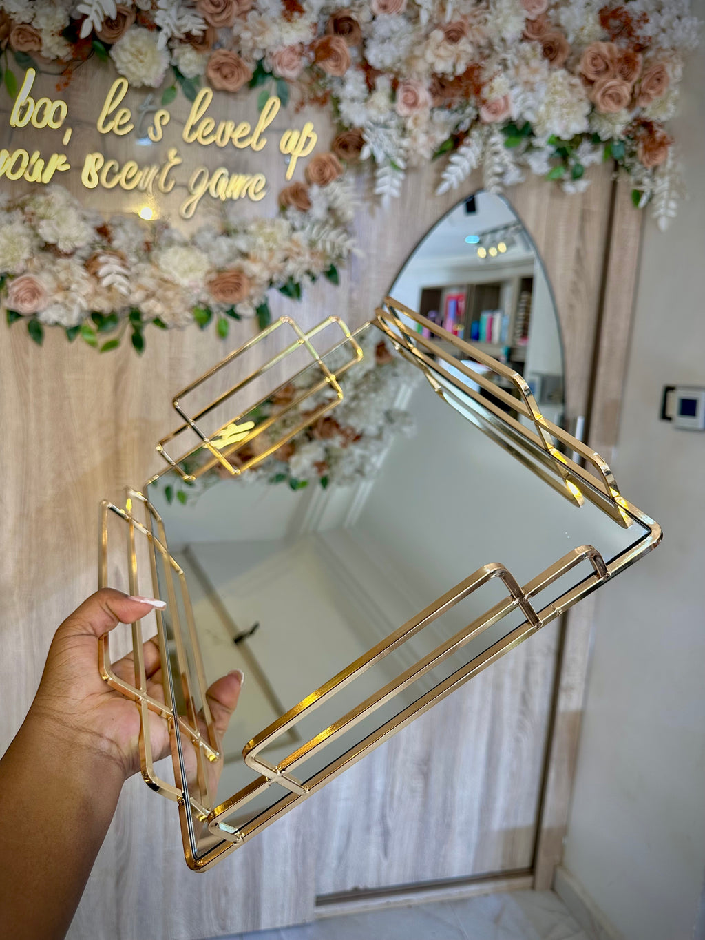 VANITY TRAYS FOR PERFUMES