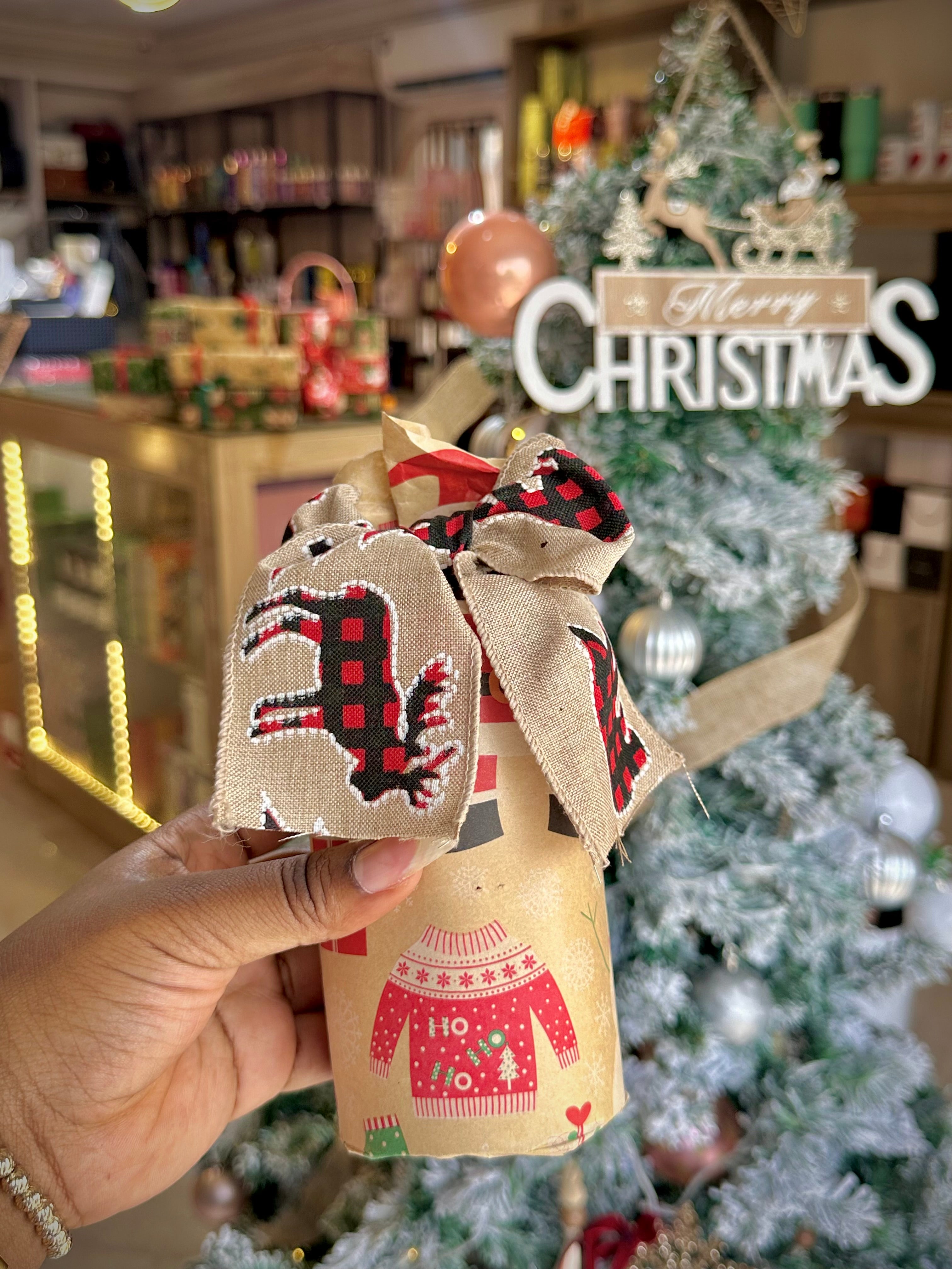 CHRISTMAS GIFT WRAPPING 🎁