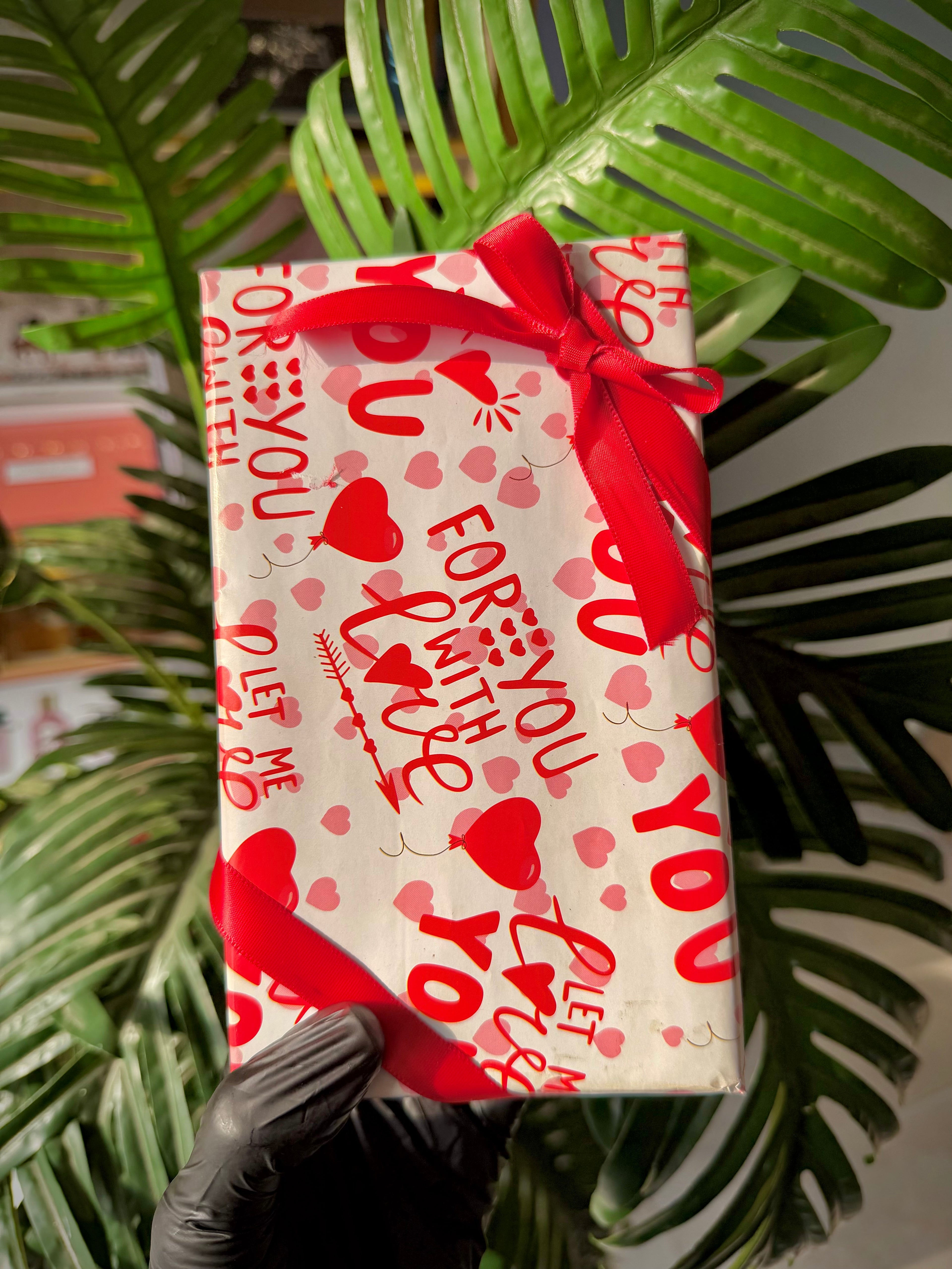 VALENTINE GIFT WRAPPING