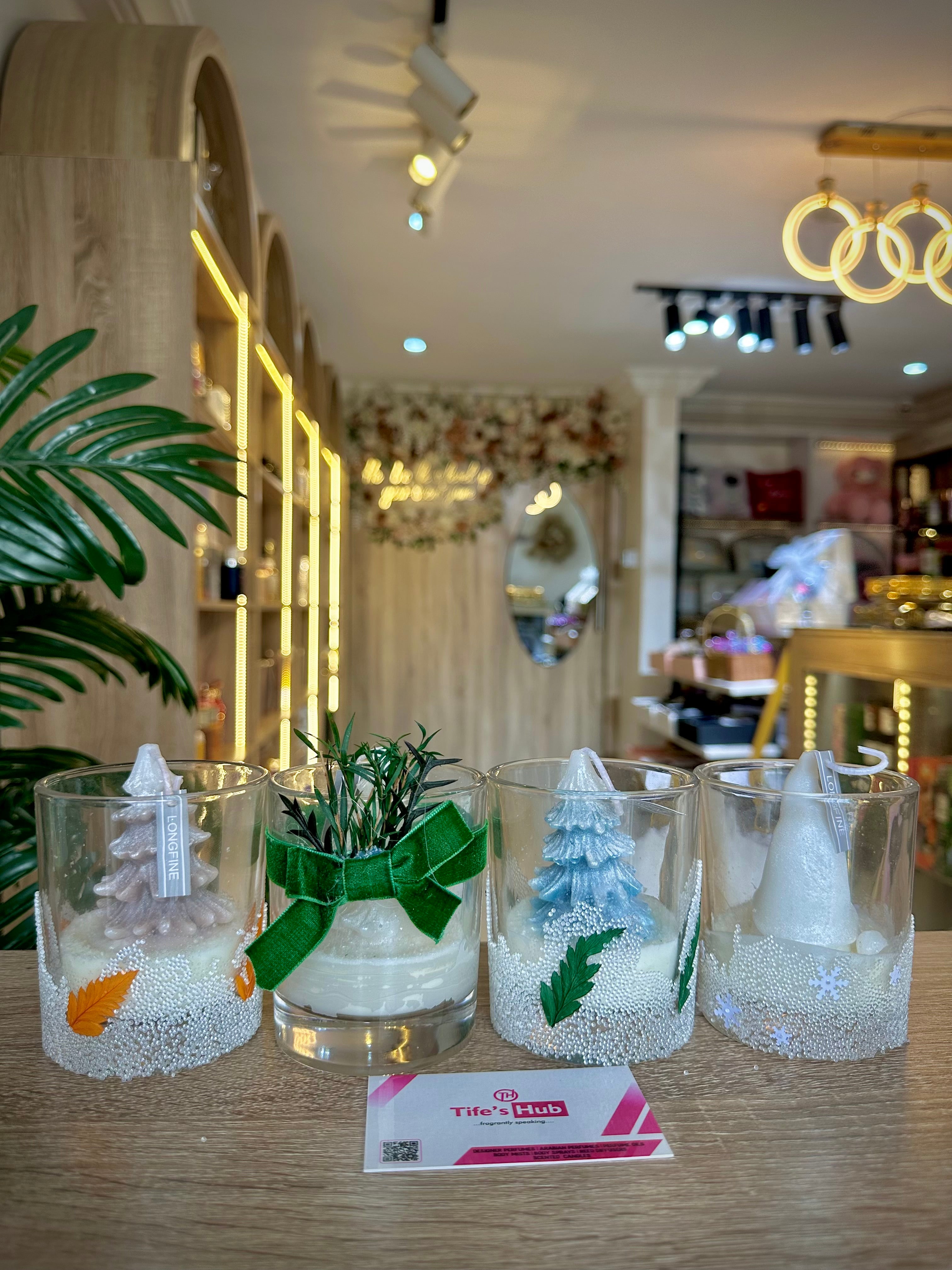 CHRISTMAS SCENTED CANDLE