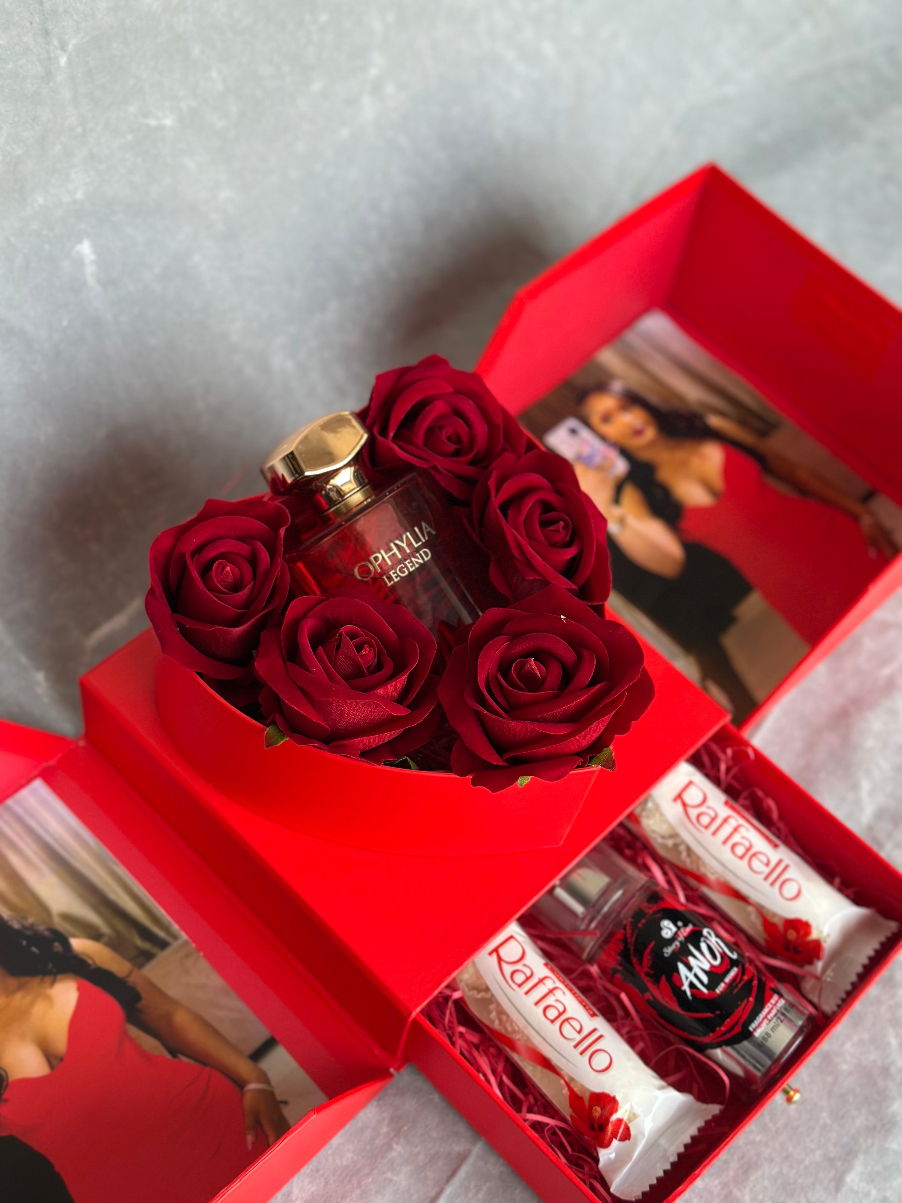 LOVE GIFT BOX