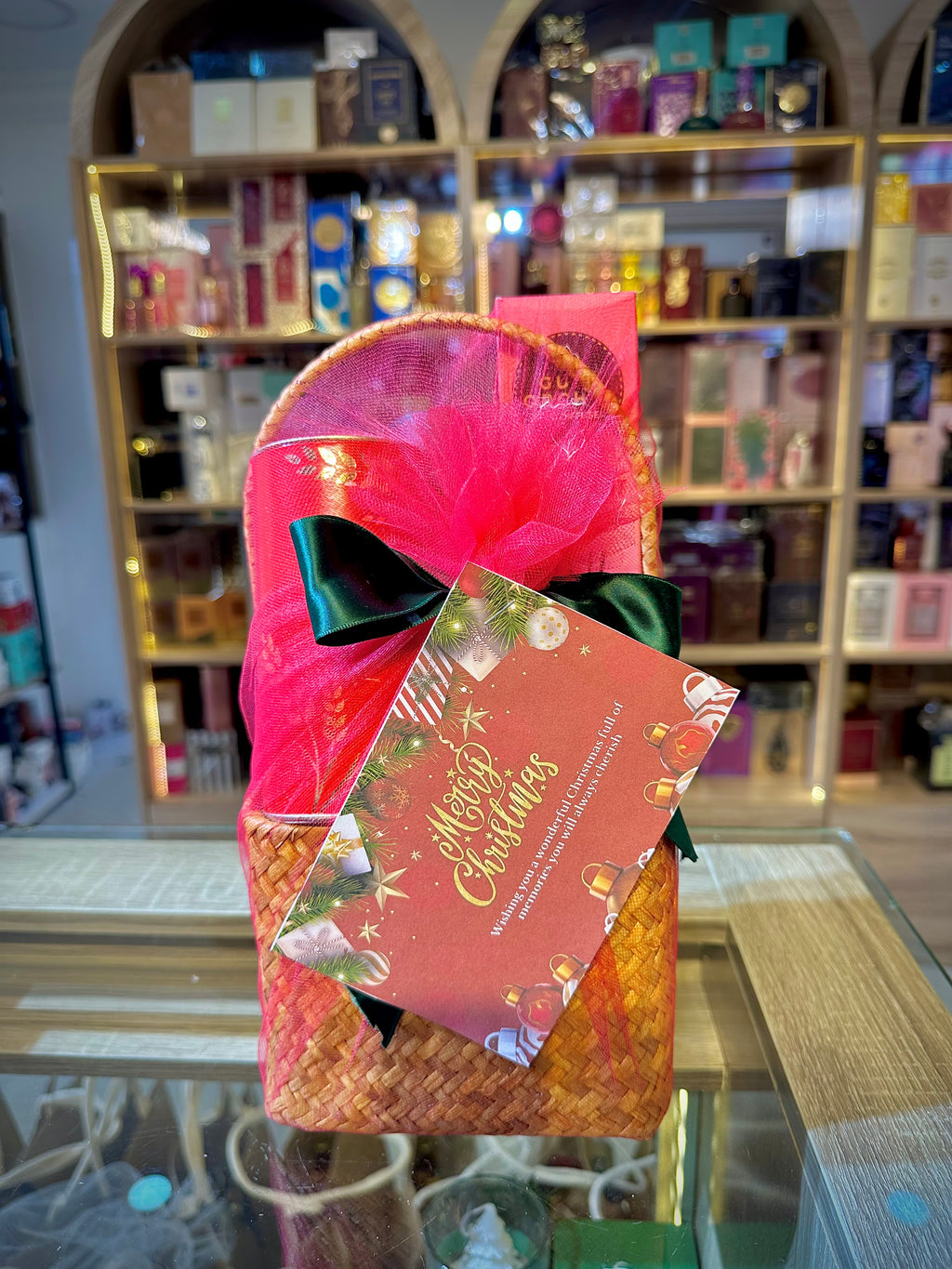 RED PERFUME HAMPER