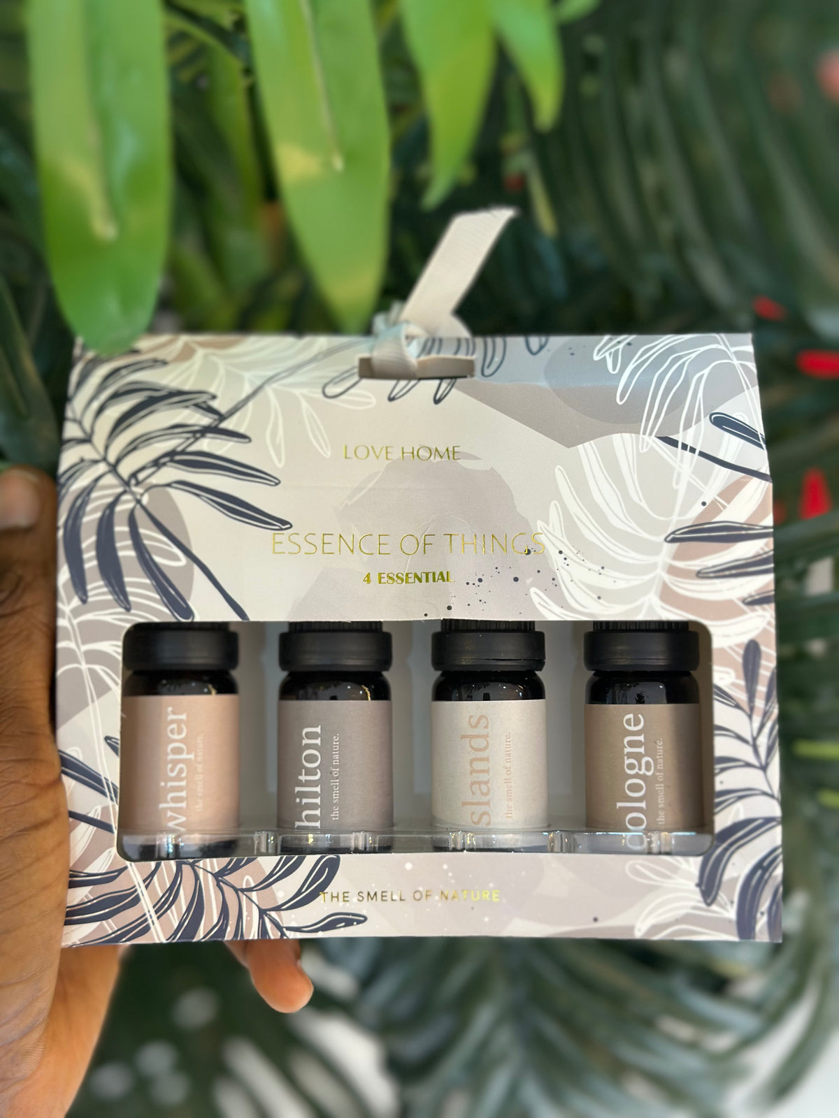 LOVE HOME ESSENTIAL OILS