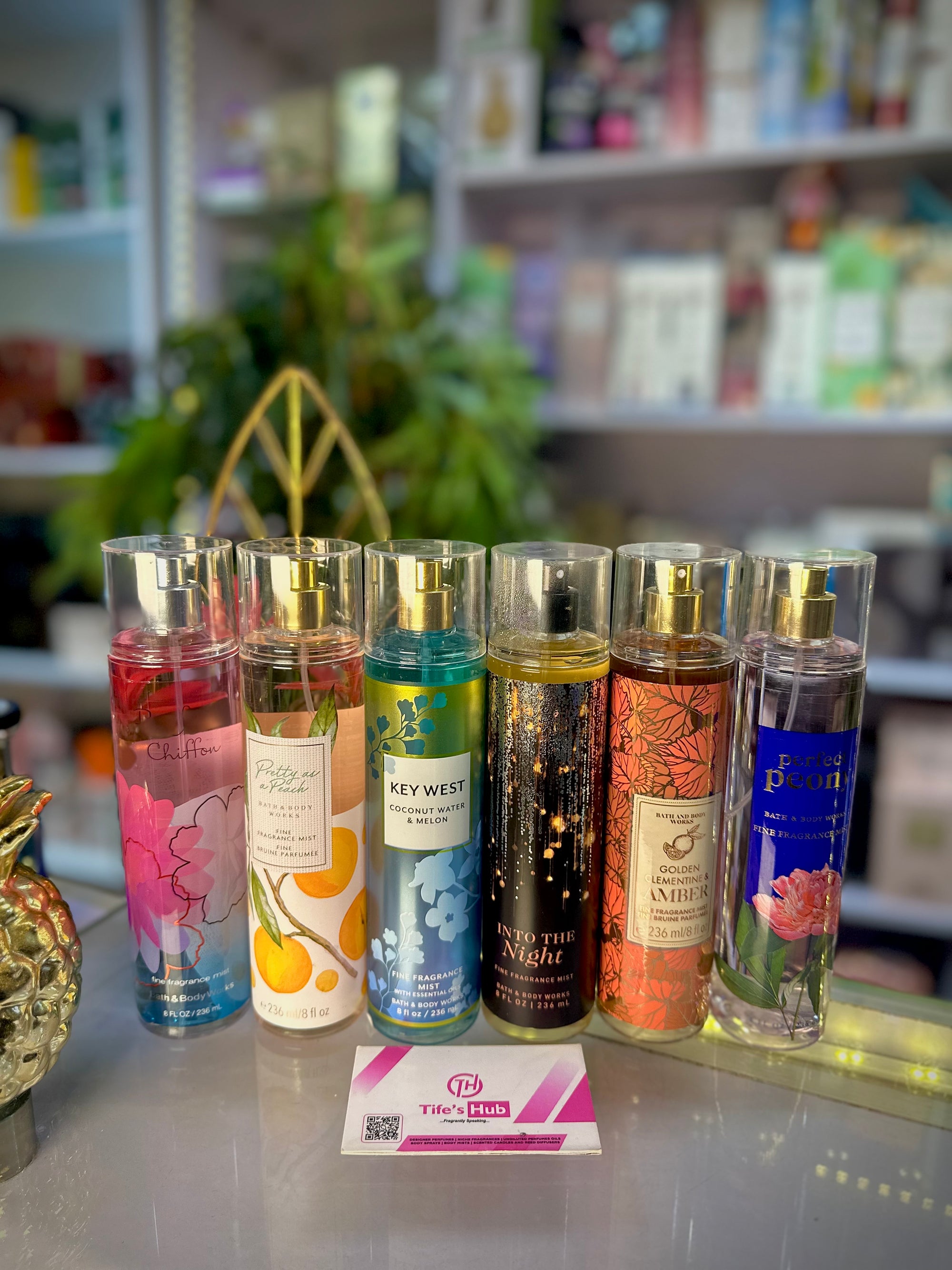 BATH AND BODY WORKS MIST 236ml