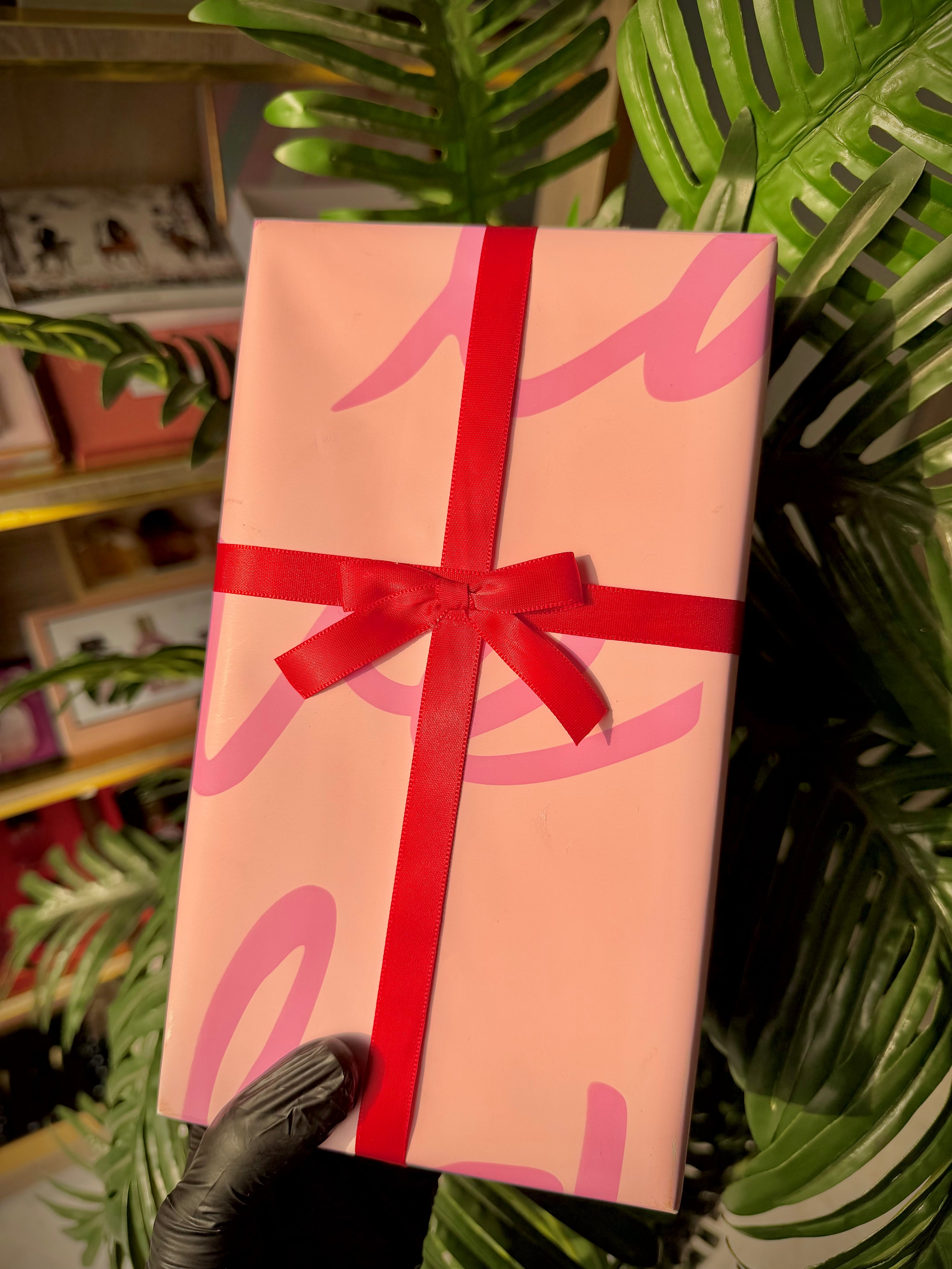 VALENTINE GIFT WRAPPING