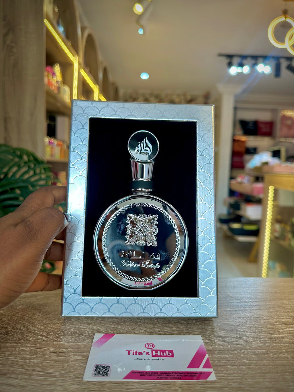 FAKHAR LATTAFA PLATIN