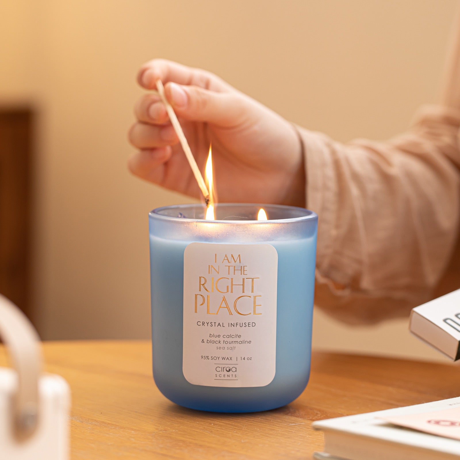 I AM IN THE RIGHT PLACE CRYSTAL INFUSED CANDLE 350g