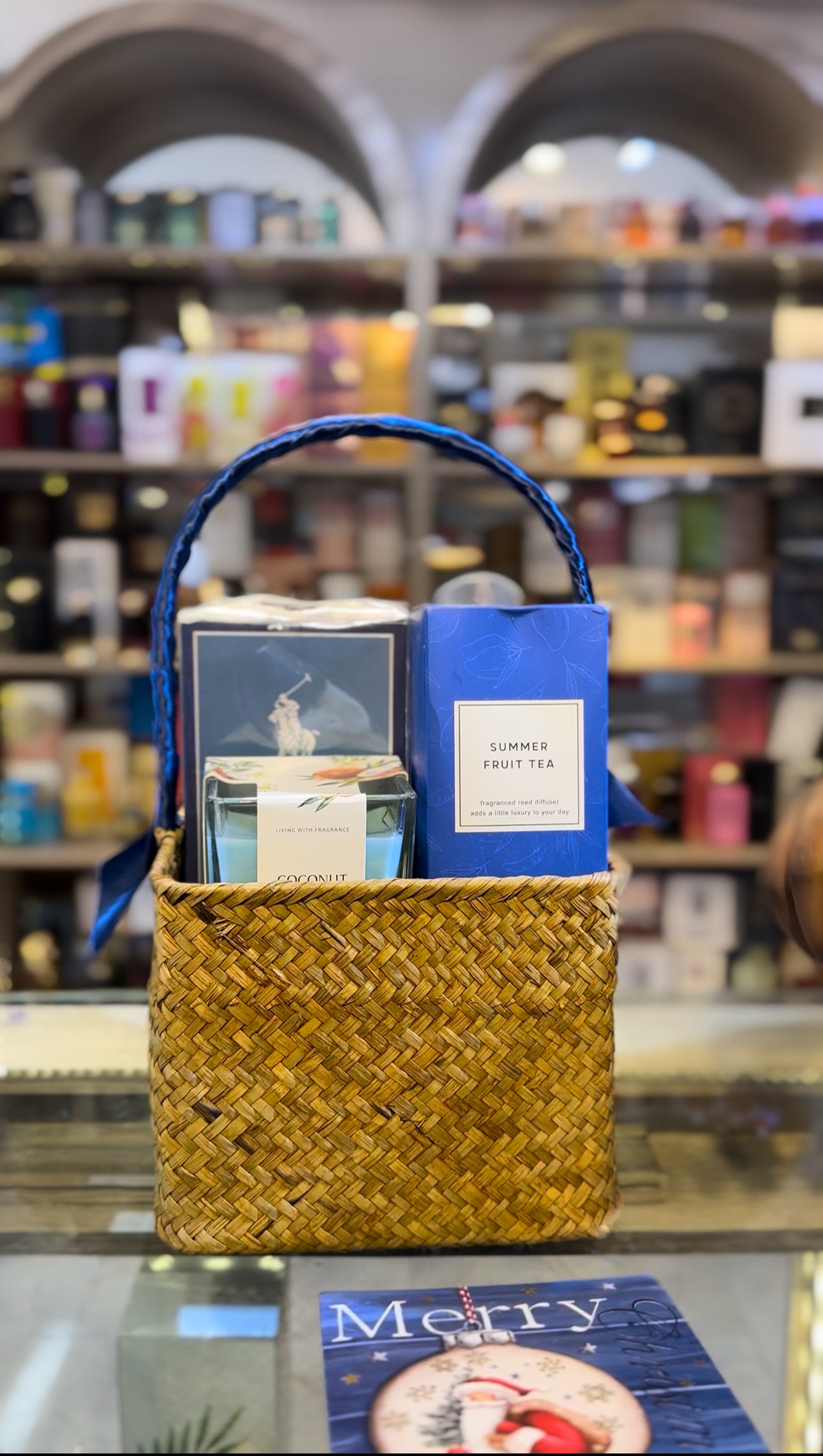 BLUE FRAGRANCE HAMPER