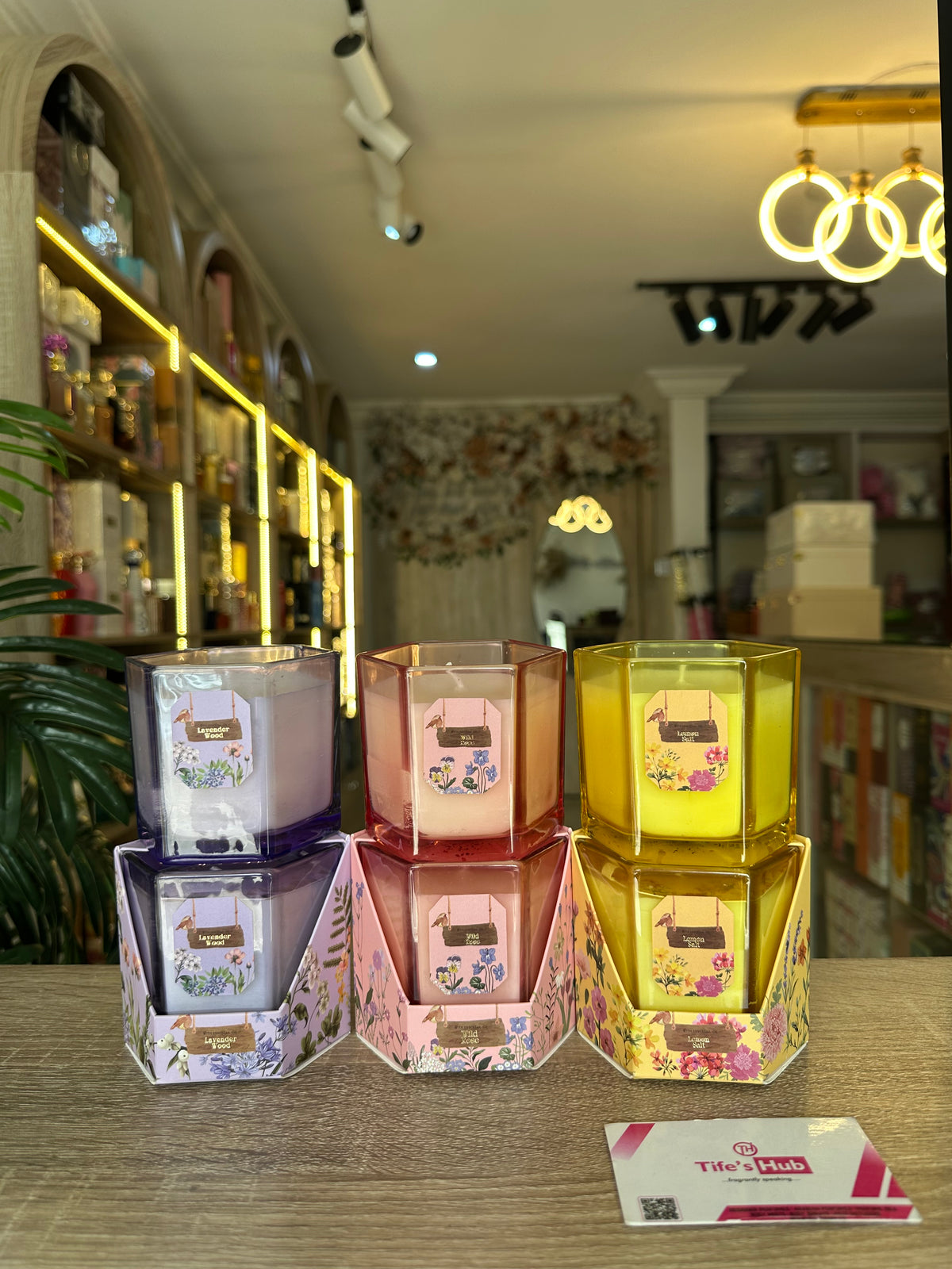 AROMATHERAPY SCENTED CANDLE