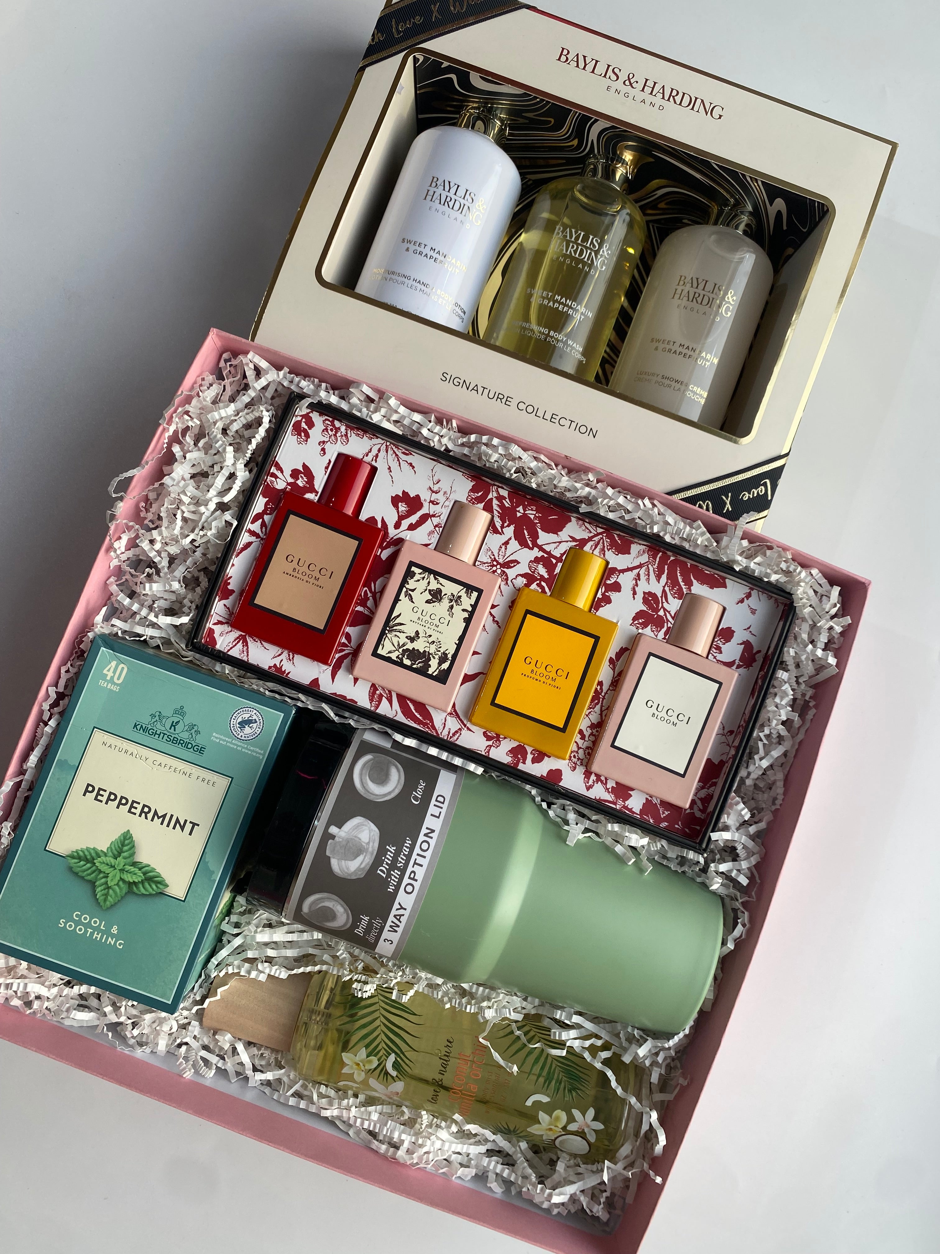 SIGNATURE COLLECTION GIFT BOX