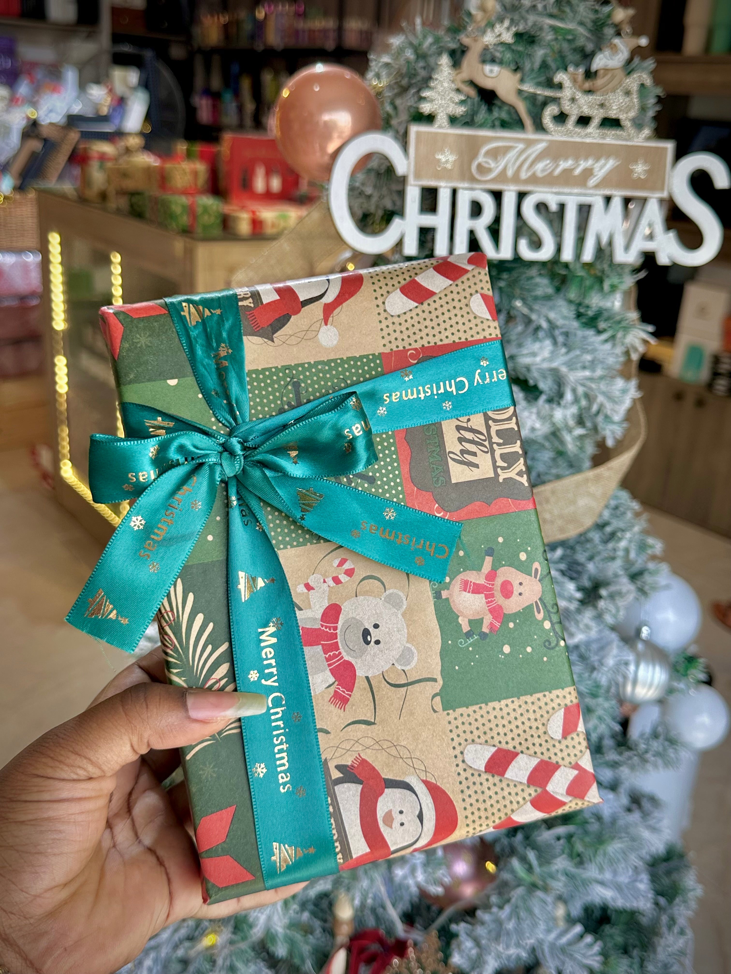 CHRISTMAS GIFT WRAPPING 🎁
