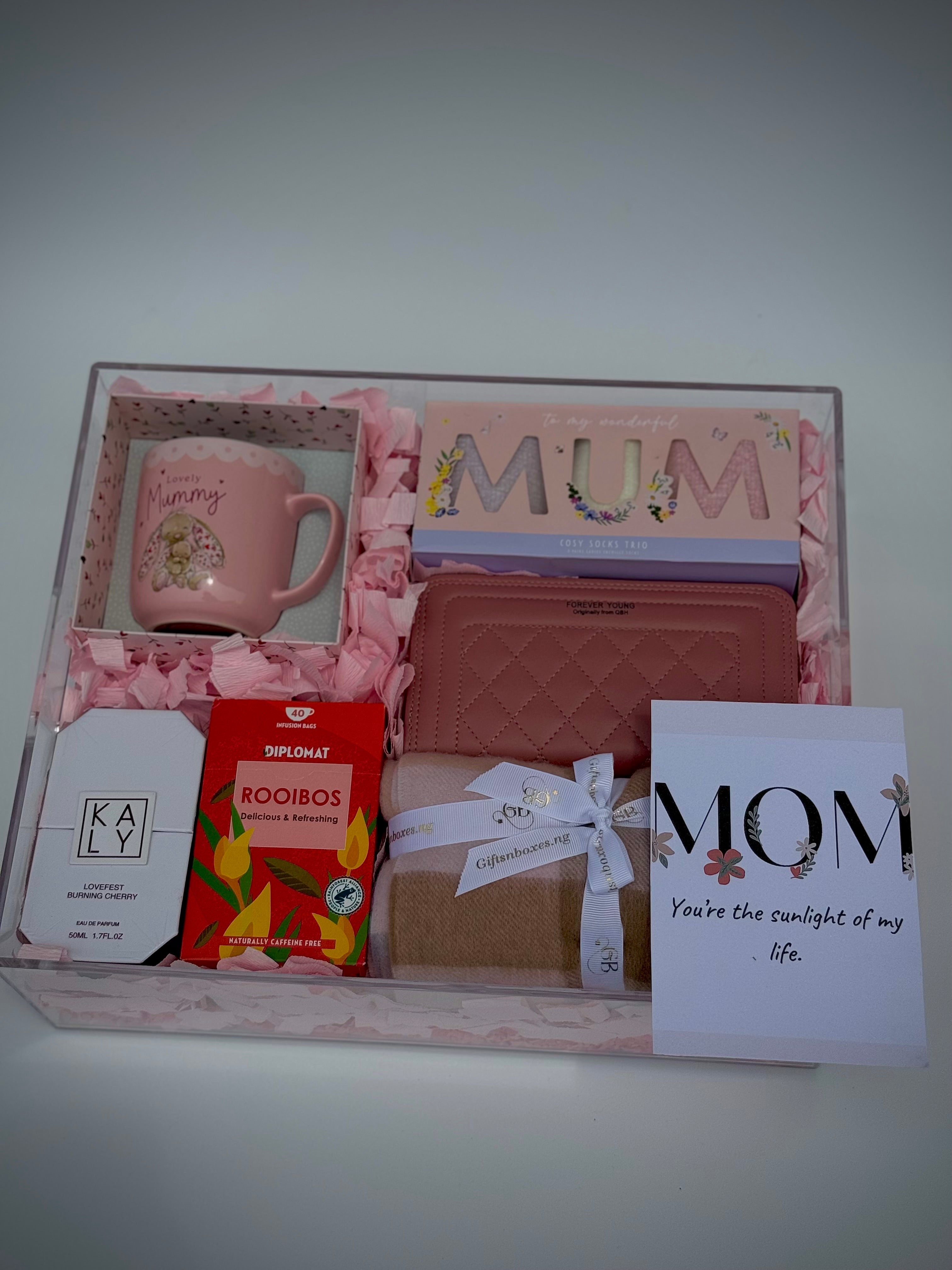 HER ESSENCE GIFT BOX (FOR MUM)