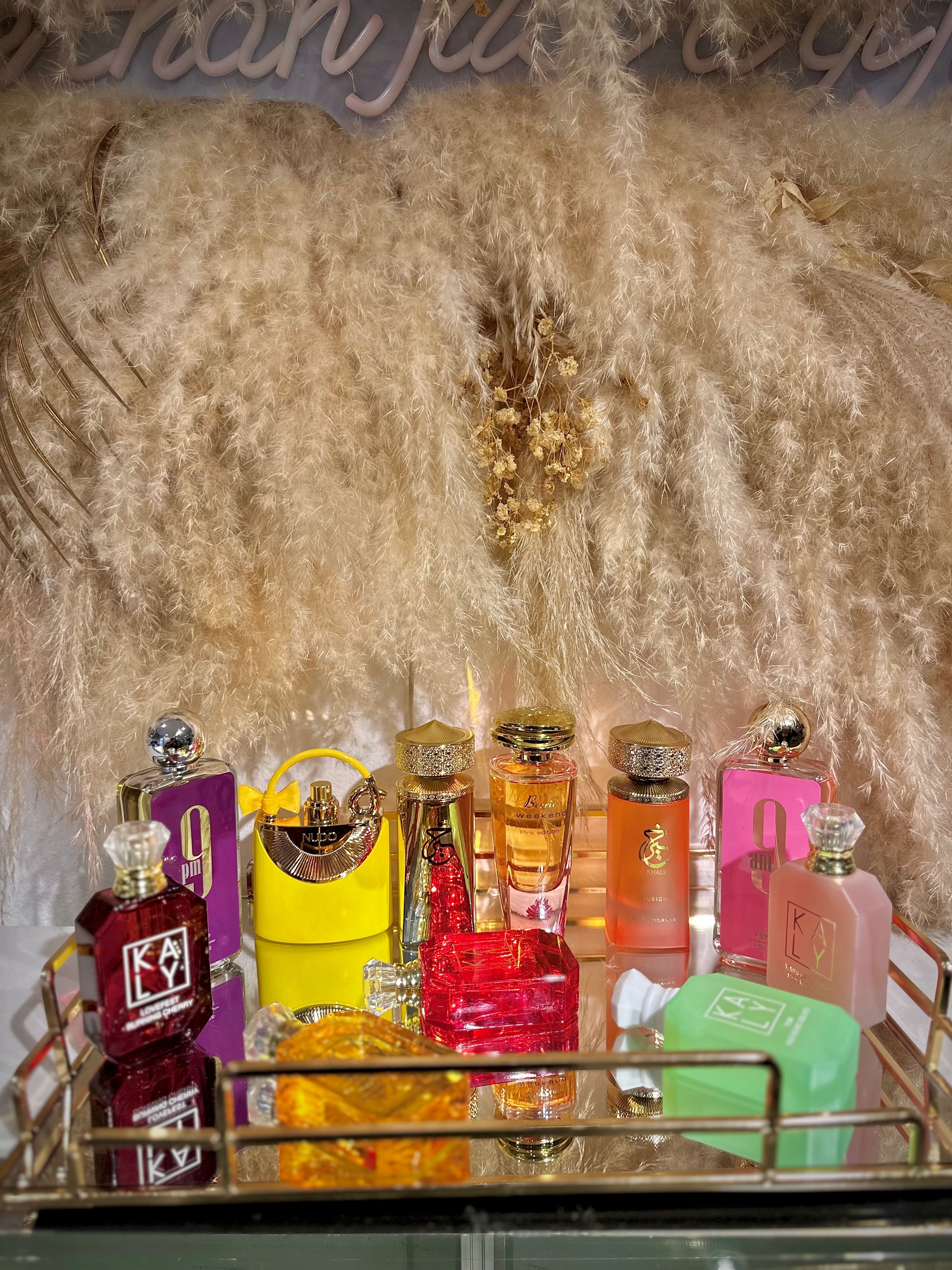 VANITY TRAYS FOR PERFUMES