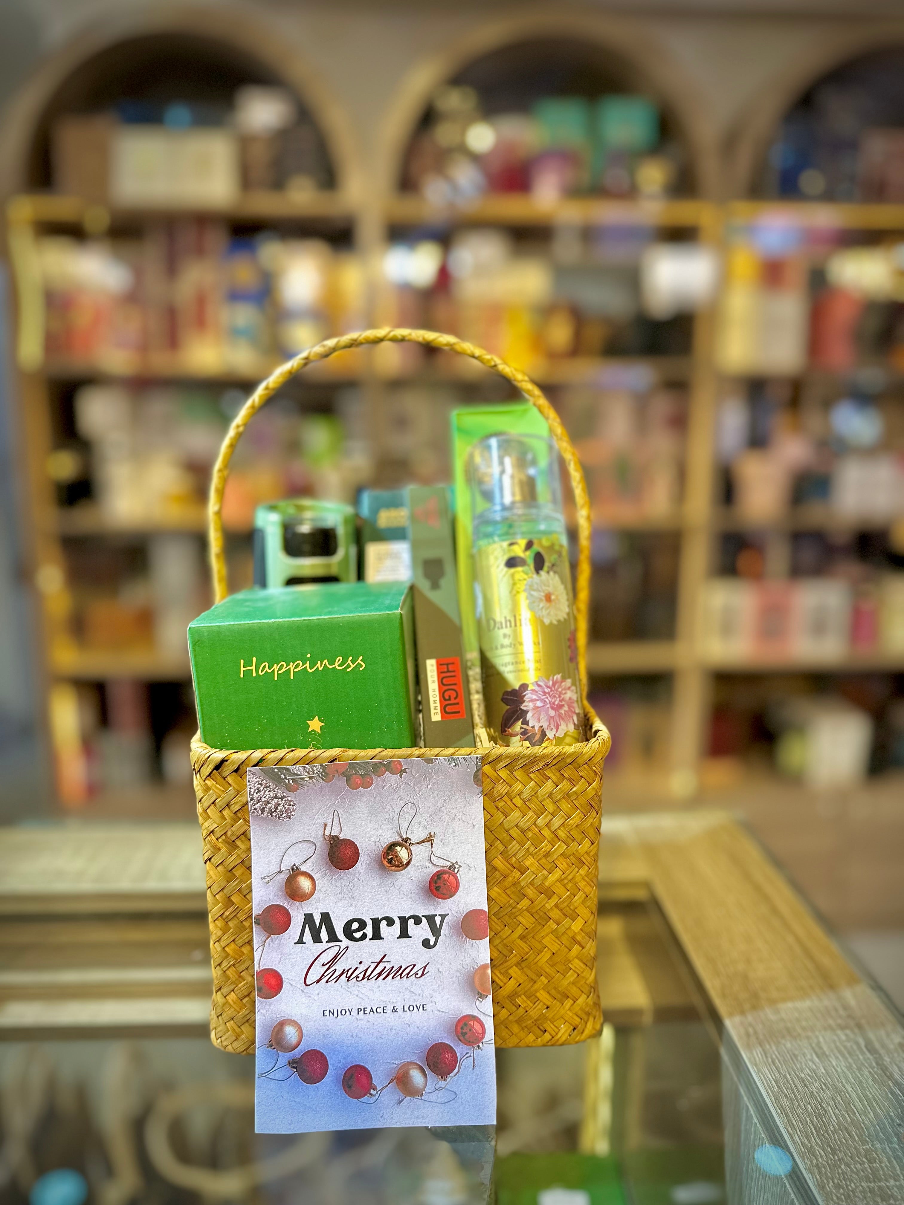 GREEN PERFUME HAMPER