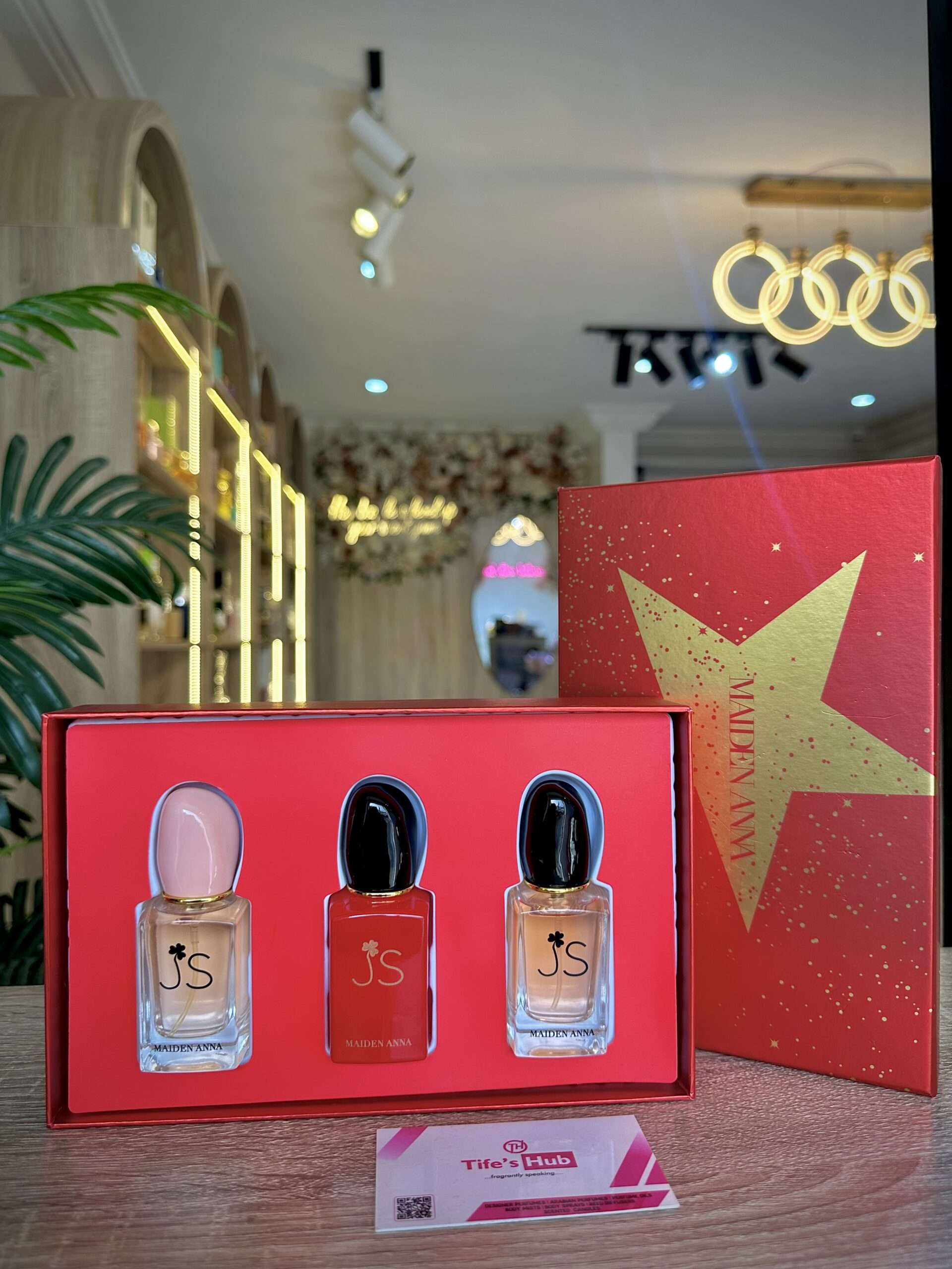 IS MAIDEN ANNA GIFT SET