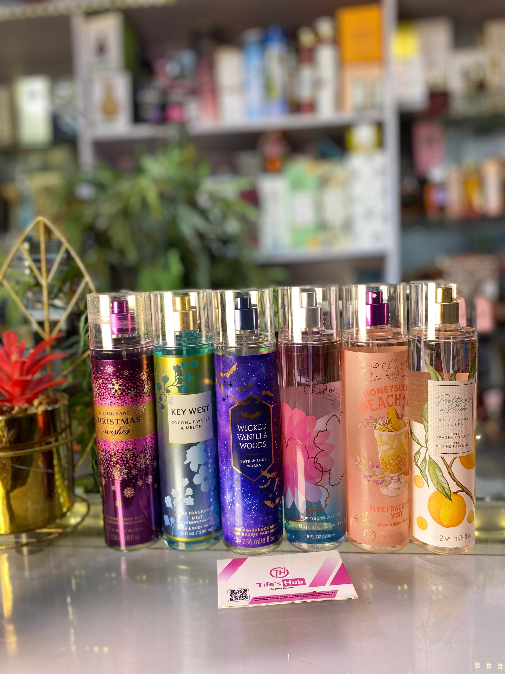 BATH AND BODY WORKS