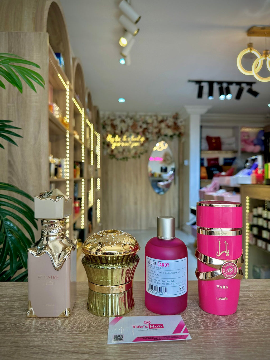 WHAT DOES YOUR SCENT SAY ABOUT YOU?