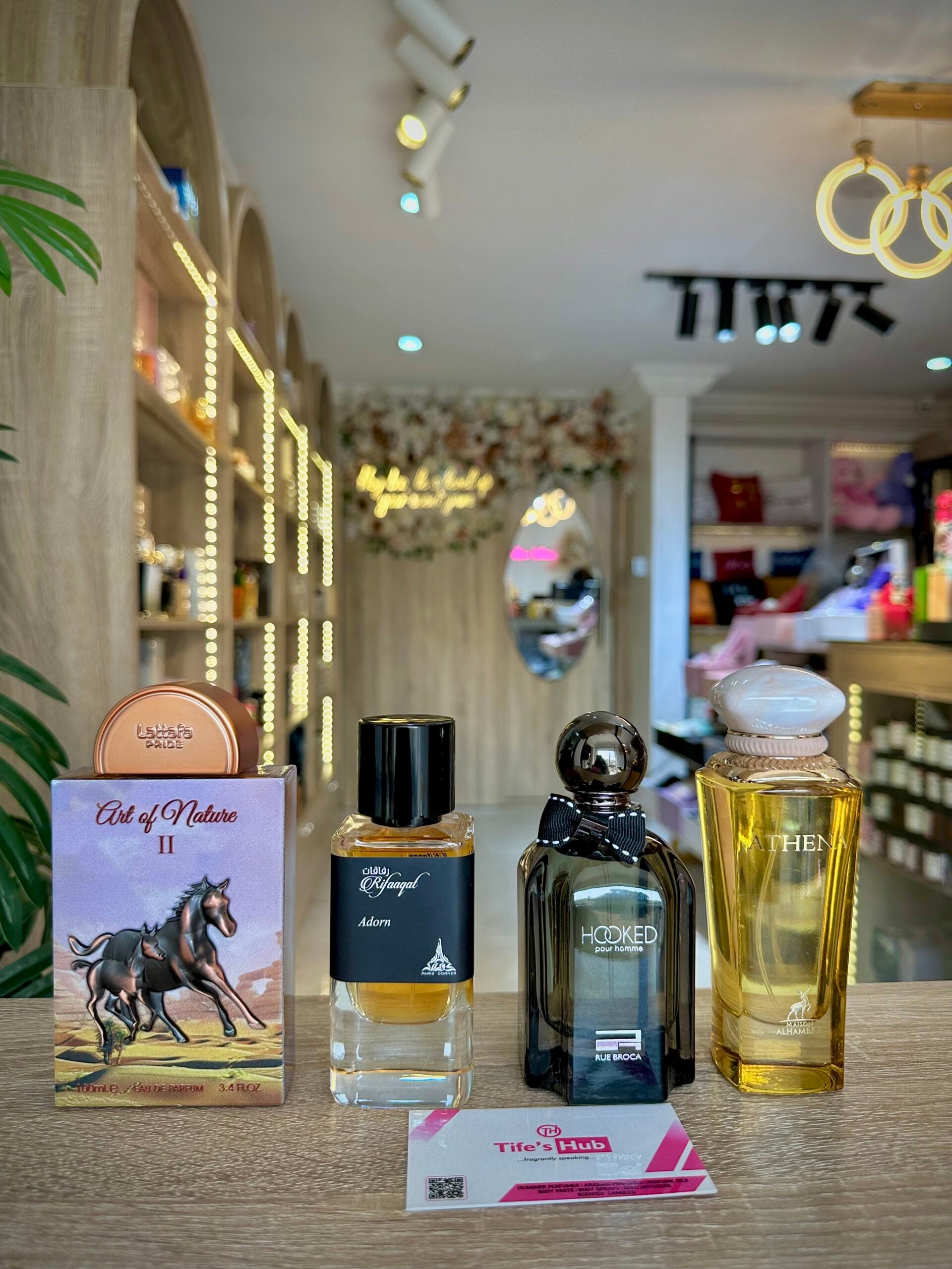 YOU SMELL LUXURIOUS