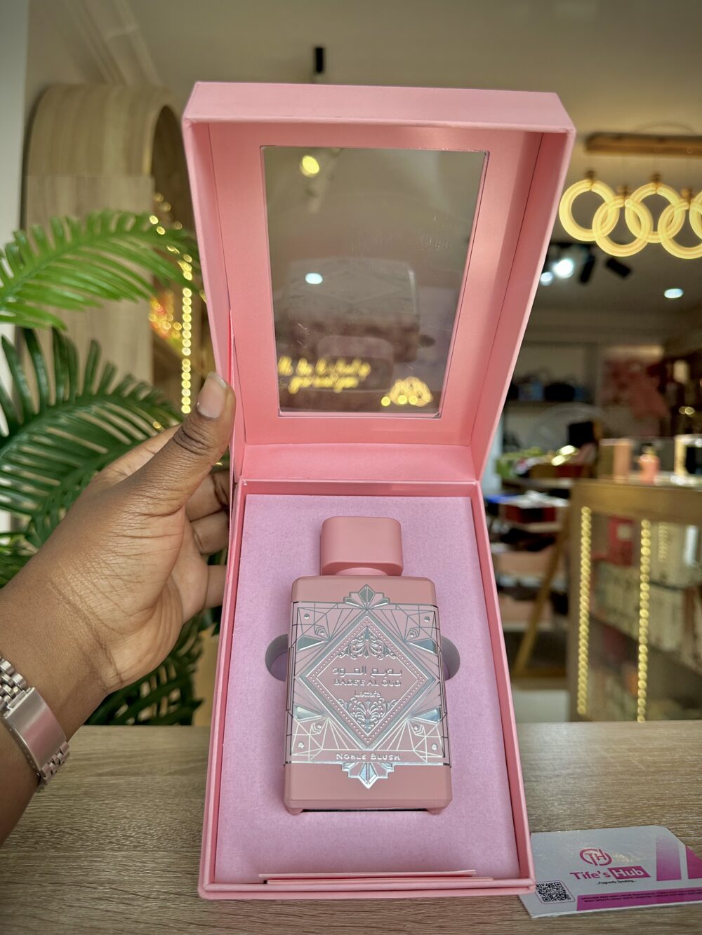NOBLE BLUSH