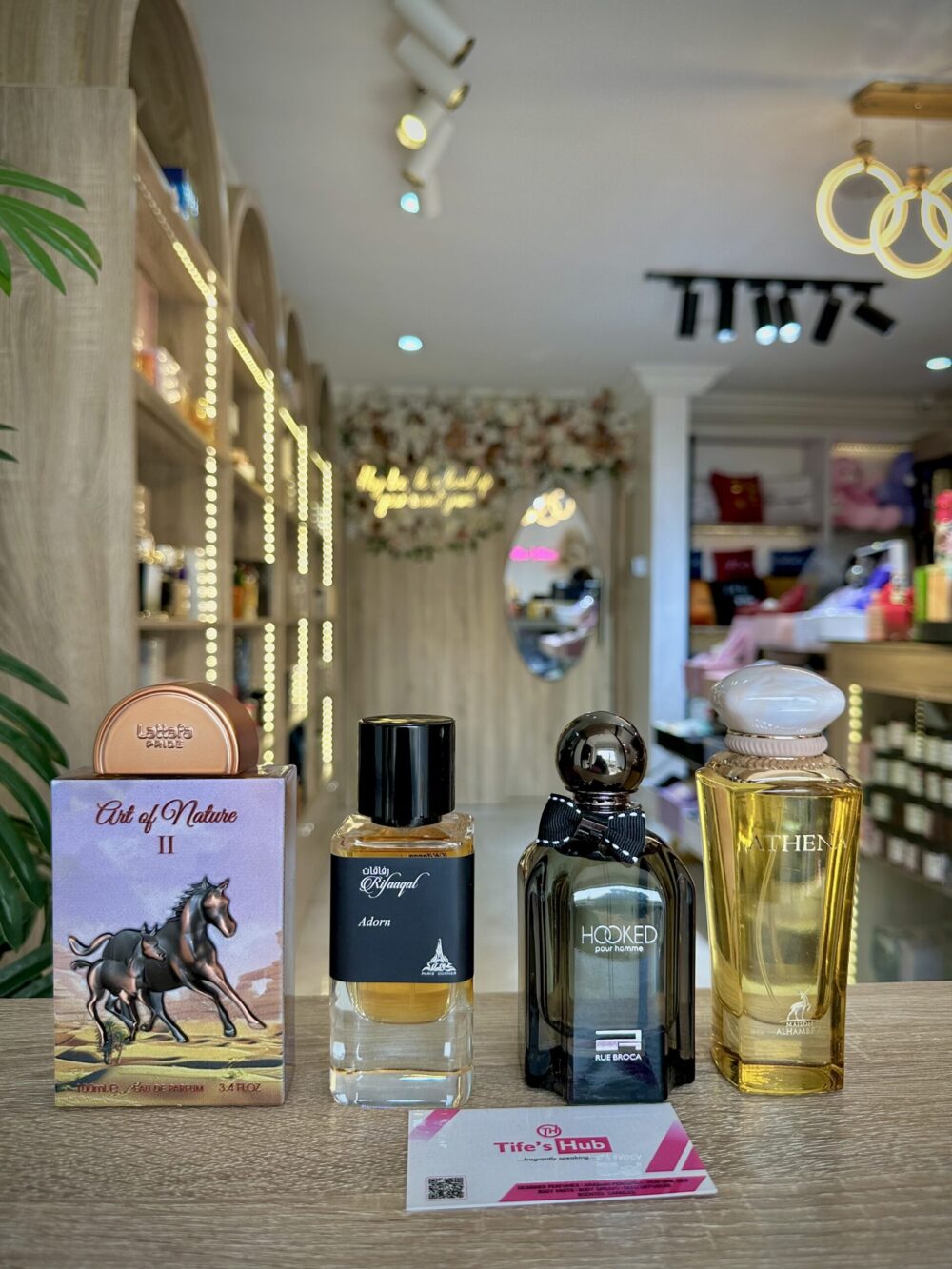 LUXURIOUS